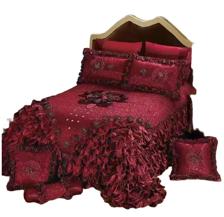 Modern-Luxury-3-Piece-Wedding-Comforter-Set-with-Embroidery-Polyester-Lace-Bedding-Customizable-Design-Pillowcases