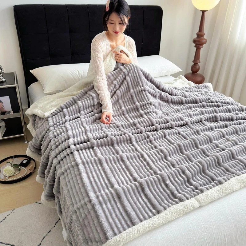 Modern-Striped-Sherpa-Double-Layer-Throw-Blanket-High-Weight-Thickened-Winter-Bedroom-Throw-Blanket-for-Student-Office-Nap