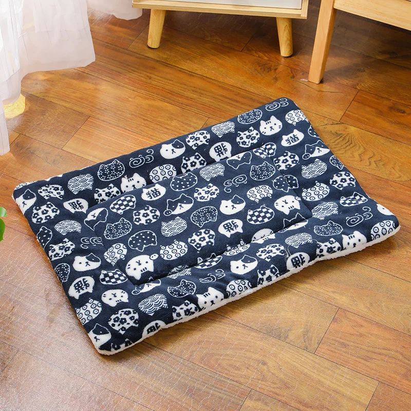 Pet-Blankets-Small-Animal-Fleece-Bedding-Liners-Reusable-Training-Pads-Pet-Pee-Pad-Sleep-Mat-Soft-Pet-Blankets