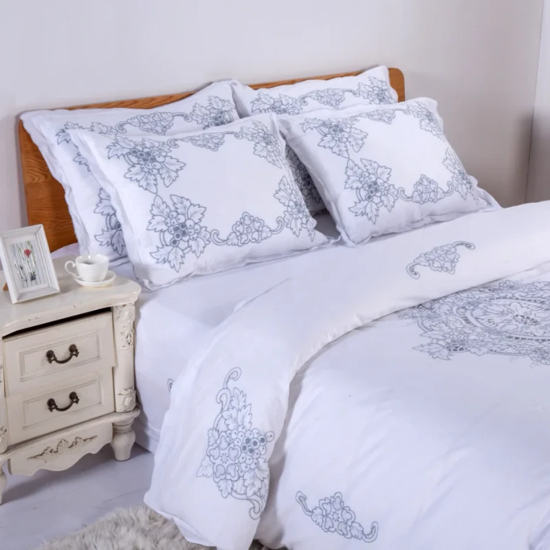 Premium-100-Cotton-Bedding-Set-Luxury-EmbroideryPerforated-for-Bedroom
