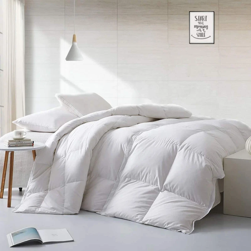 Premium-Down-Feather-Ultra-soft-Silk-touch-Fluffy-comfort-Breathable-Down-Comforter-for-Hotel