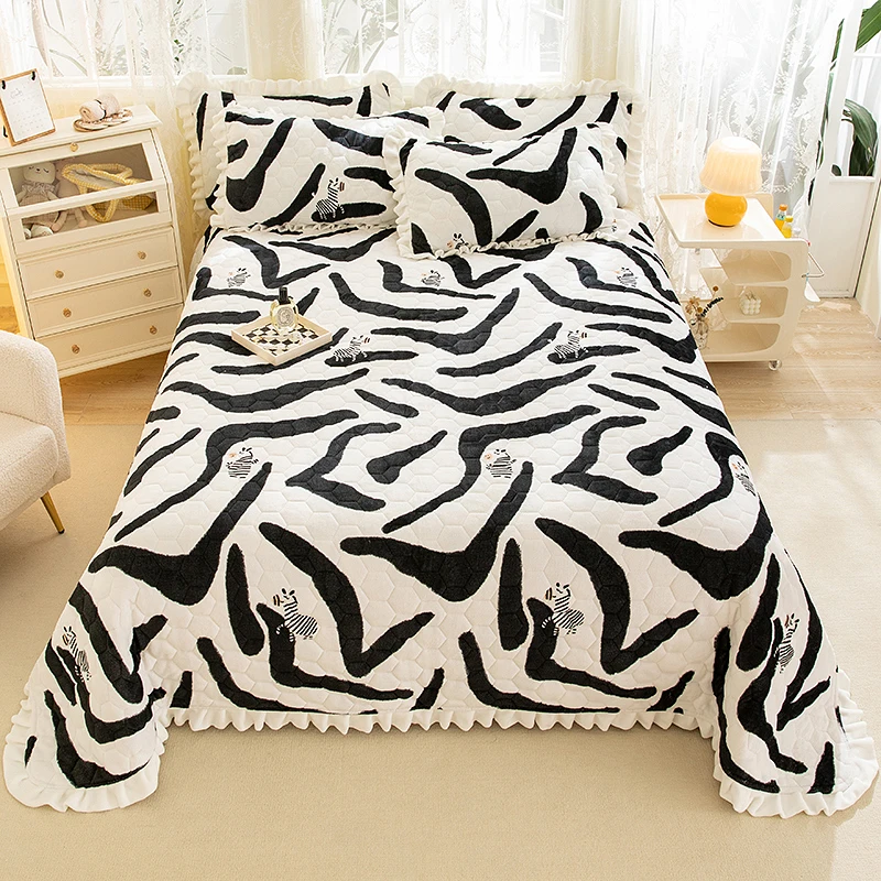 Printed-Coverlet-Set-Bedspread-Velvet-Warm-Quilted-Bedspread-Set
