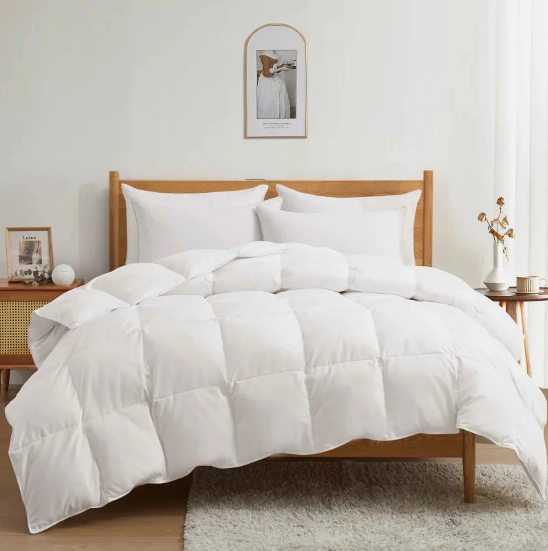 Quality-Hotel-Warm-Sleeping-Super-Soft-Microfiber-Fabric-Queen-Size-Fluffy-Down-Alternative-Comforter