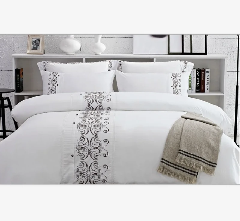Quality-Lace-and-Cotton-Embroidery-Luxury-King-Bedding-Comforter-Sets