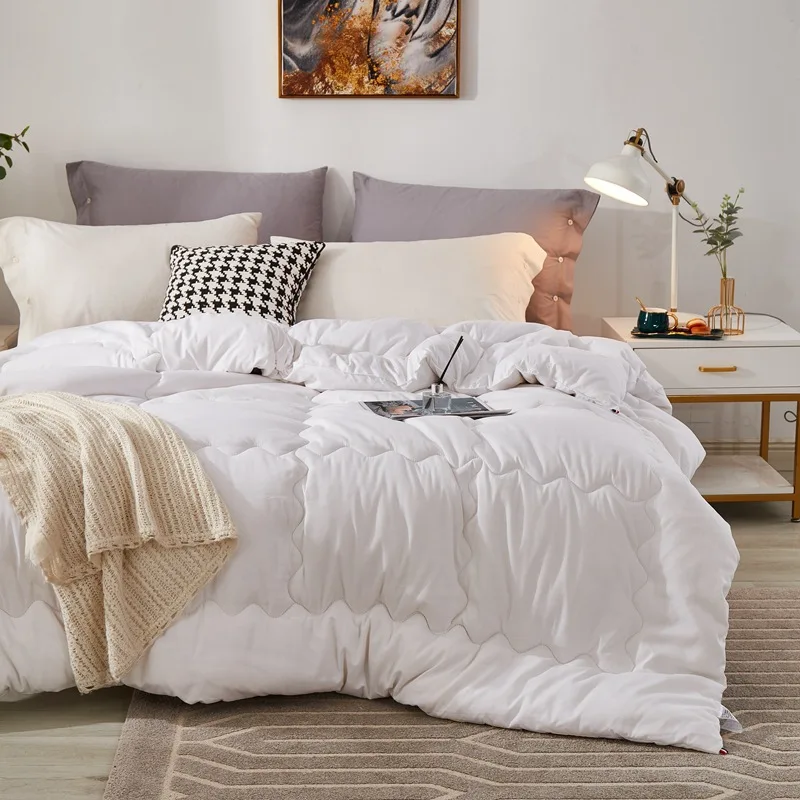 Quilts-Manufacturer-Best-Quality-Different-Types-Lightweight-All-Season-Comforter