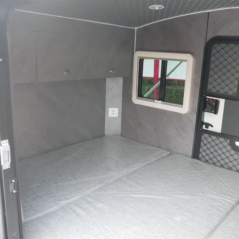 RV-Camper-Motorhome-Left-Hand-Drive-RV-Homes-4x4-Camper-Caravan