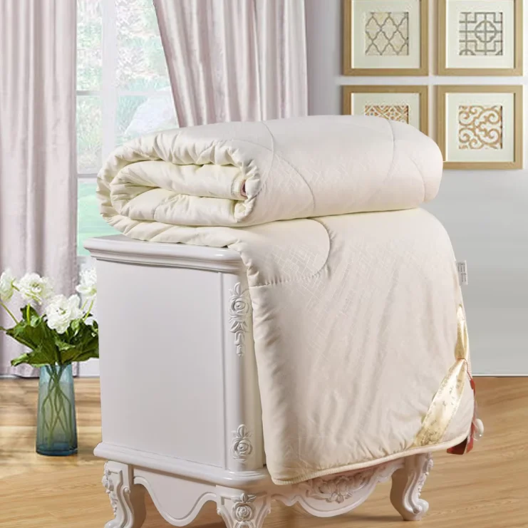Silk-Duvet-Luxury-Quilt-China-Silk-Factory-Custom-made-White-Pure-Mulberry-100-Silk-Bedding-Comforter