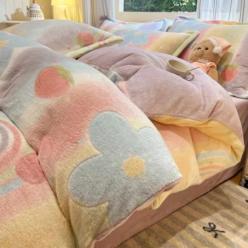 Small-Fresh-Four-Piece-Comforter-Set-in-Snowflake-Velvet-Thickened-for-Ultimate-Comfort
