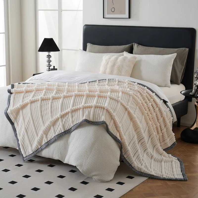 Small-Winter-Thickened-Coral-Fleece-Blanket-Rabbit-Plush-Blanket-Warm-Fleece-Bedding-for-Home-Gift