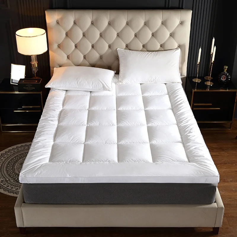 Soft-Hotel-Mattress-Topper-100-Cotton-White-Color-Down-Alternative-Filling