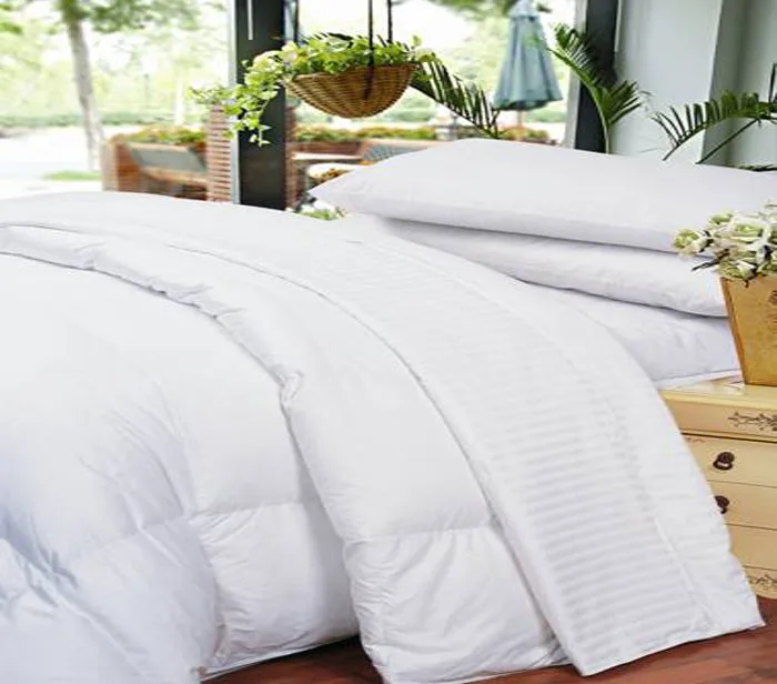 Soft-and-Cozy-Quilted-Duck-Down-Comforter-in-White-Elegant-Duvet