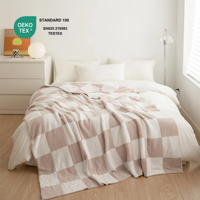 Super-Soft-Chunky-Fluffy-Knit-Polyester-Throw-Blanket-OEKO-TEX-Certified-American-Style-Four-Seasons-Use-Bed