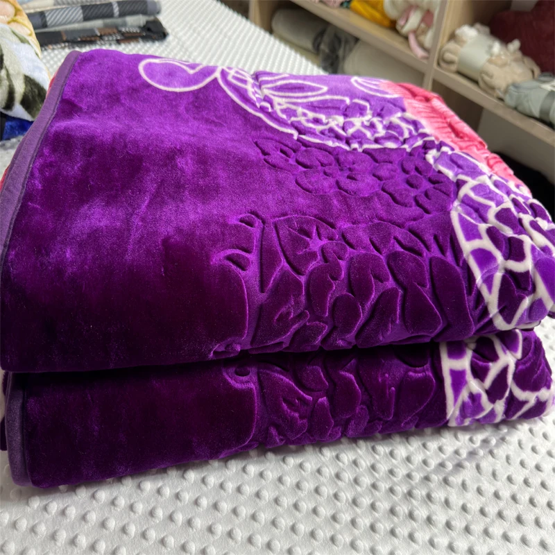 Thick-100-Polyester-Printing-and-Embossing-Raschel-Blanket-Fabric-for-Winter
