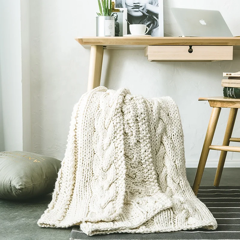 Thick-Handmade-Raschel-Blanket-in-Solid-Color-Wool