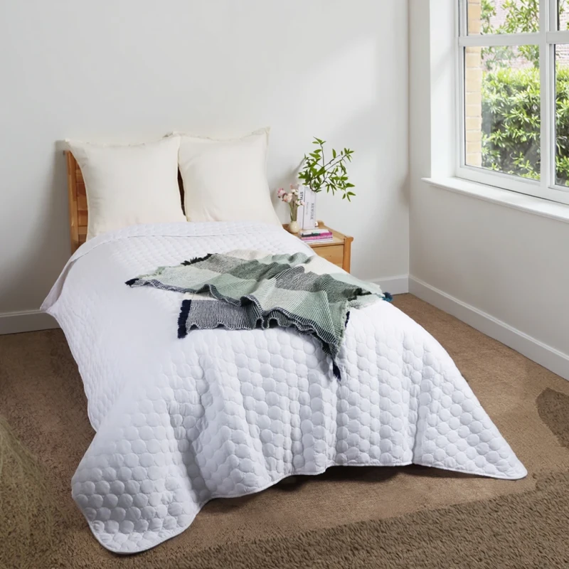 Thin-Summer-Quilt-Customizable-Color-Bedspread-Set-Luxury-Egyptian-Cotton-Soft-Ruffles-Modern-Eco-Friendly-All-Season-Home