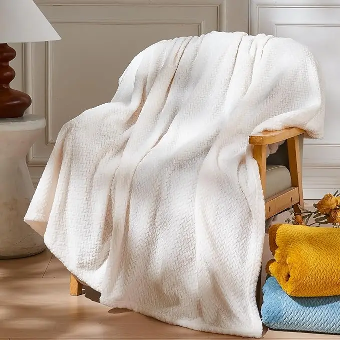 Throw-Blanket-White-Premium-Silky-Flannel-Fleece-Leaves-Pattern-Lightweight-Bed-Blanket