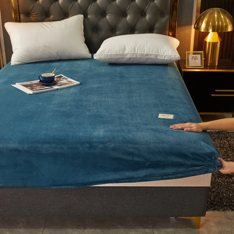 Warm-Plain-Style-Soft-Velvet-Bed-Mat-Fitted-Sheet-Sets-Breathable-Winter-Mattress-Cover-Protector-200TC