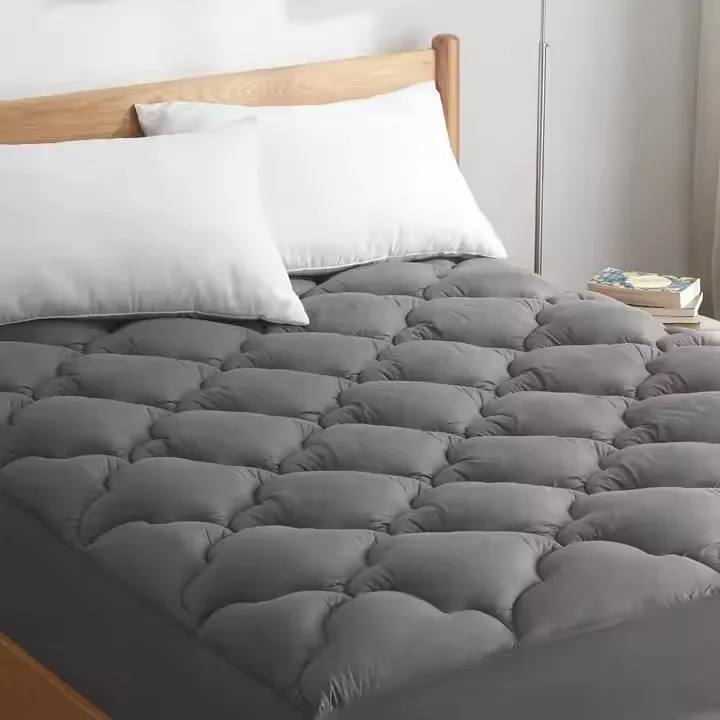 Waterproof-Pillow-Top-Mattress-Topper-Queen-Size-Extra-Thick-Cooling-Mattress-Pad-Cotton-Quilted-Mattress-Cover
