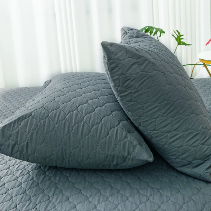 Waterproof-Pillowcase-Microfabric-Pillow-Case-for-Beds-with-Geometric-Grey-Pattern-Machine-Washable-Pillow-Cover-1